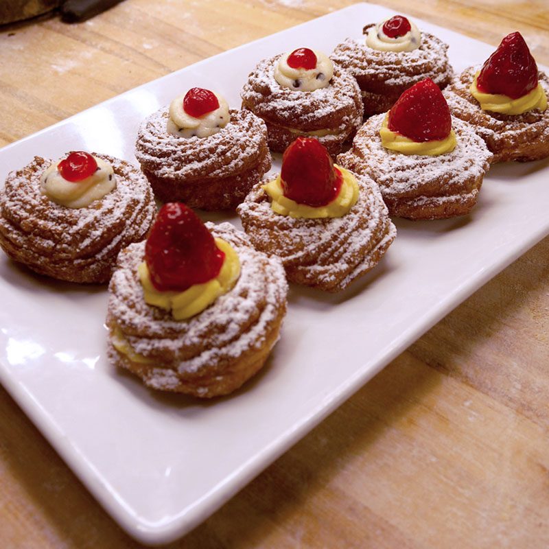 bennisons-bakery-st-josephs-day-zeppoli Picture of traditional Zeppoli